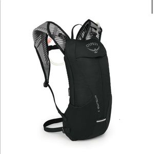 NWT Osprey Kitsuma 7 with Hydration Pack